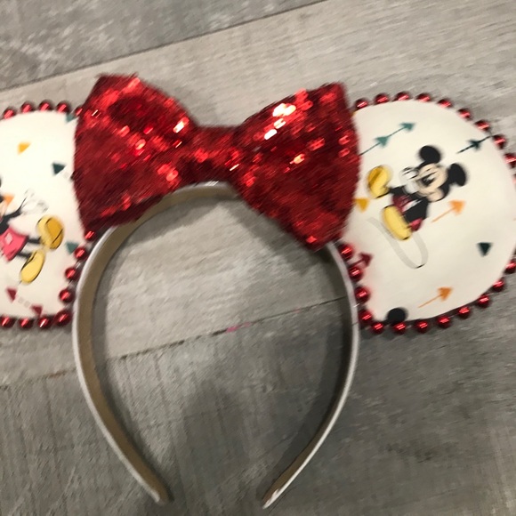 Homemade Disney Mickey Ears - Picture 5 of 7